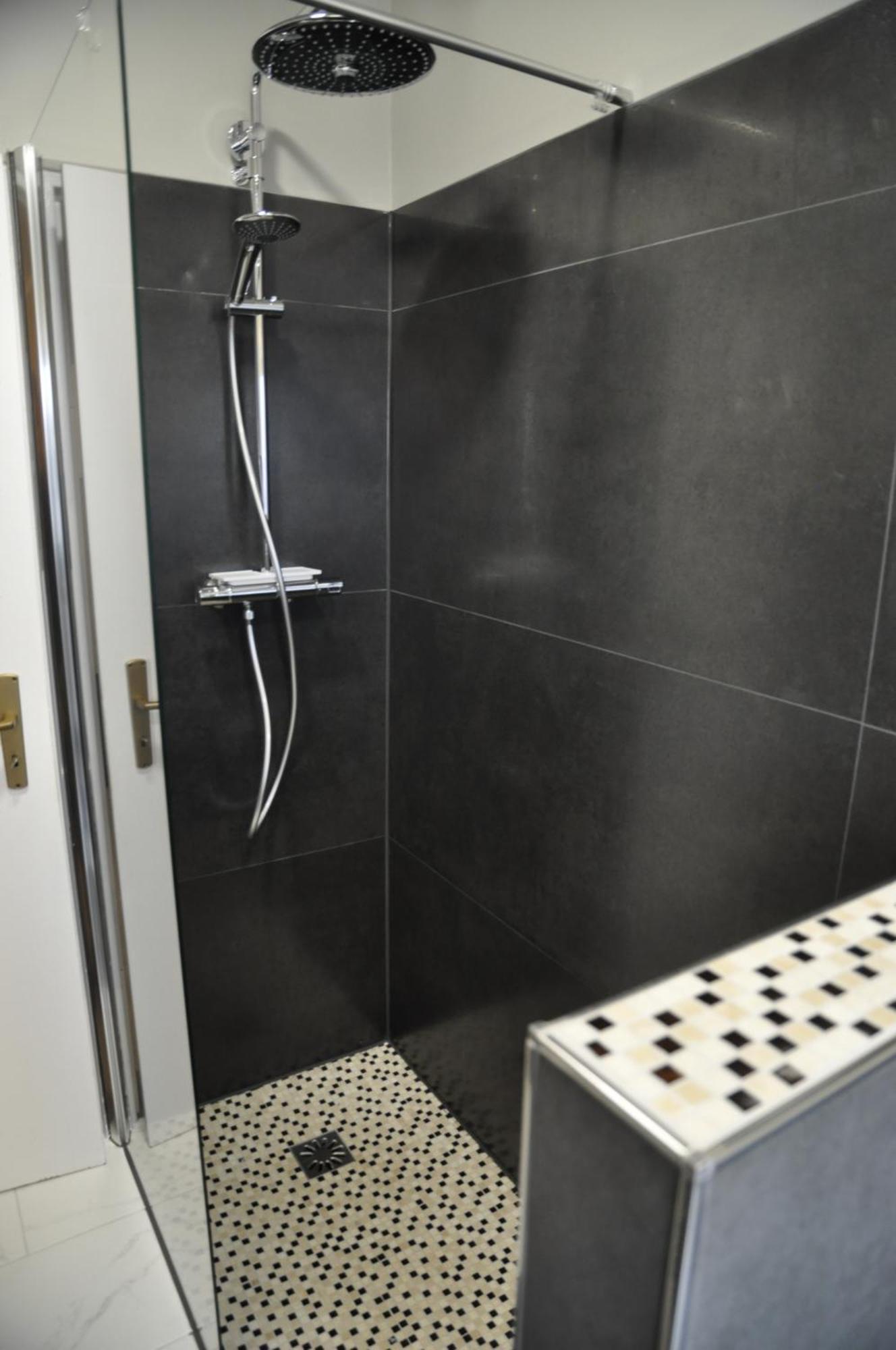 Kurstadt Apt Moderne 2Zkb Balkon-Pkw- Stellplatz Check-In 7-24 H באד נאוהיים מראה חיצוני תמונה